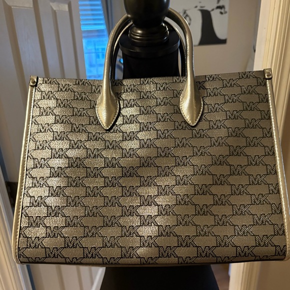 Michael Kors Metallic Silver Logo Tote - Picture 2 of 9